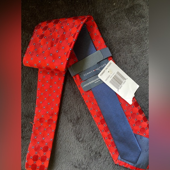 Tommy Hilfiger Silk Tie - Picture 3 of 4